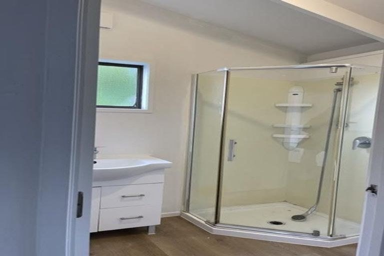 Photo of property in 283 Old North Road, Kumeu, 0892