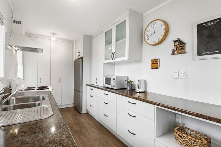 Photo of property in 5/9 Manuka Road, Bayview, Auckland, 0629