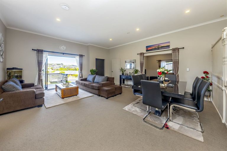 Photo of property in 11 Arthur Carwen Place, Pukekohe, 2120