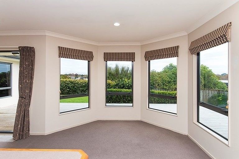 Photo of property in 2a Isabella Drive, Pukekohe, 2120