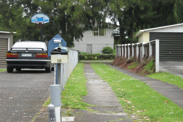 Photo of property in 2/18 Kea Place, Mangere Bridge, Auckland, 2022