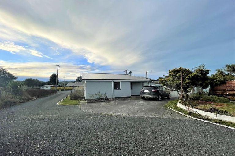 Photo of property in 7 Burns Street, Owaka, 9535