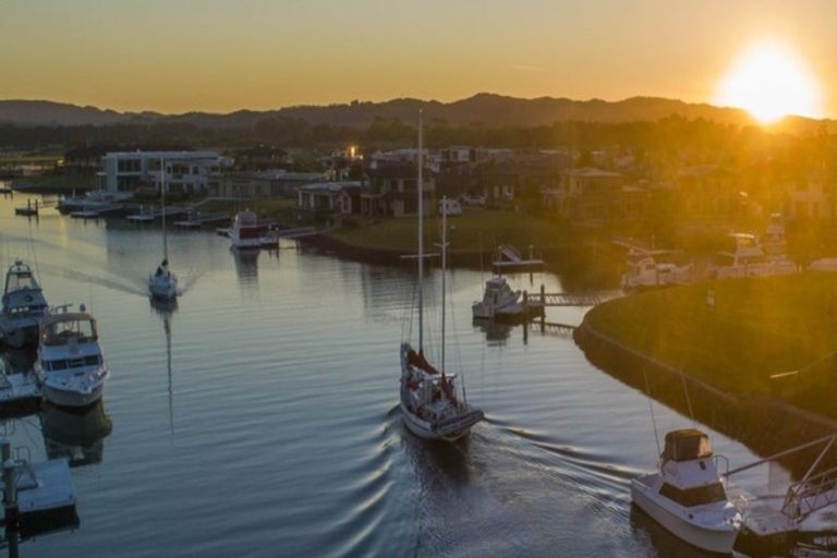 Photo of property in 29 Stace Hopper Drive, One Tree Point, 0118