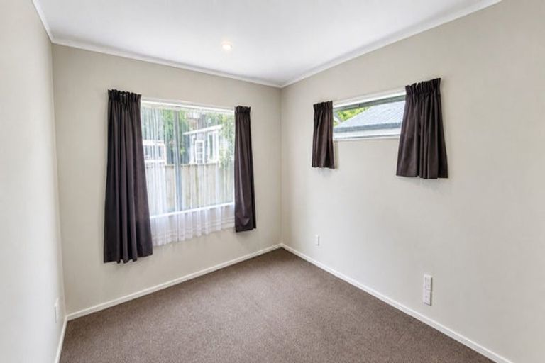 Photo of property in 5a Francis Road, Paraparaumu Beach, Paraparaumu, 5032