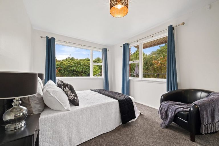 Photo of property in 16 Ilfracombe Place, Burnside, Christchurch, 8053
