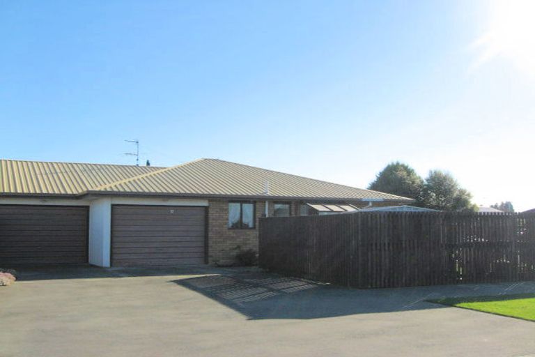 Photo of property in 29 Shenley Drive, Belfast, Christchurch, 8051