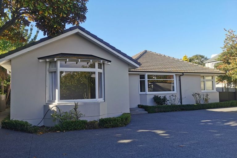 Photo of property in 112 Hamilton Avenue, Ilam, Christchurch, 8041