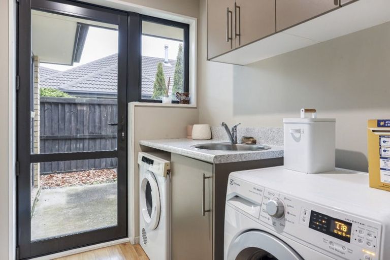 Photo of property in 27 Oakwood Drive, Rangiora, 7400
