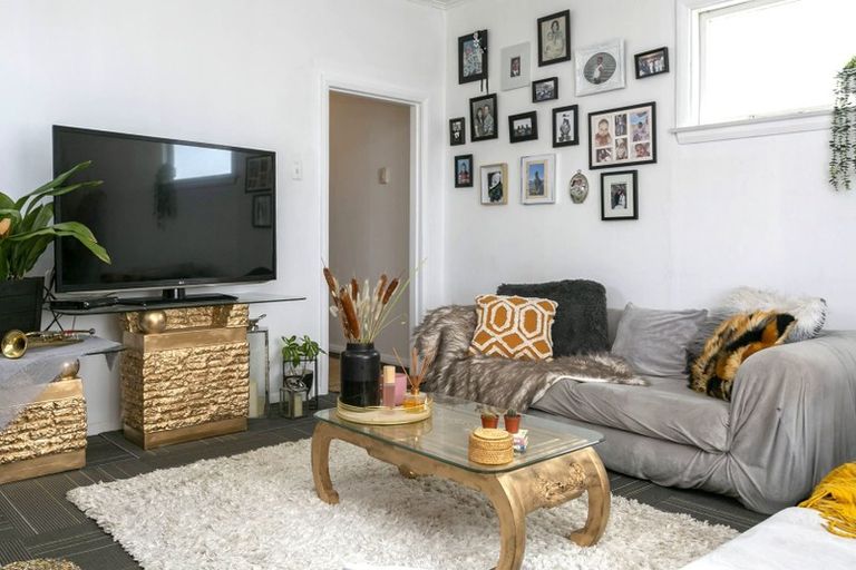 Photo of property in 33 Rangipoia Place, Turangi, 3334