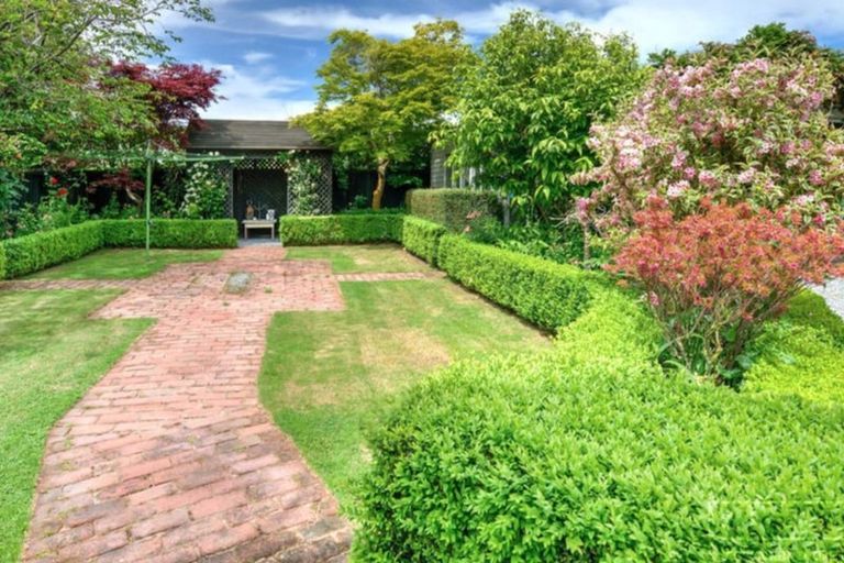 Photo of property in 28 Ranfurly Street, St Albans, Christchurch, 8014