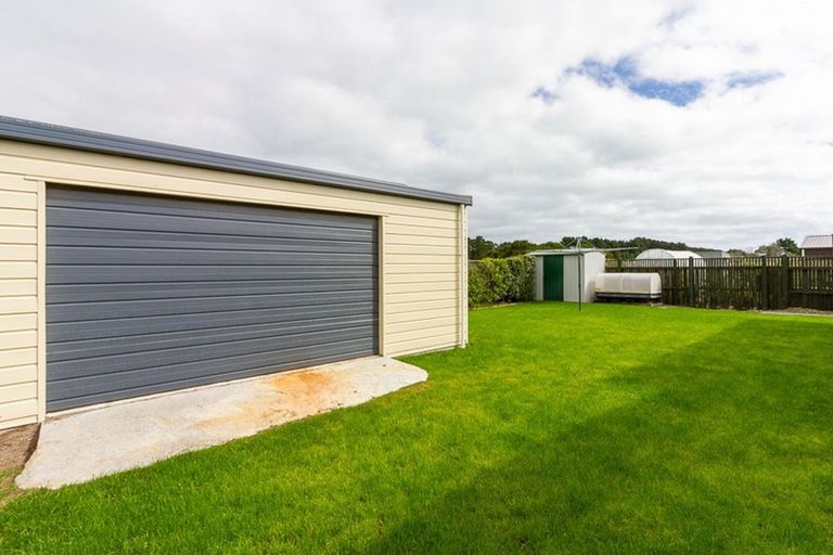 Photo of property in 21 Sandown Avenue, Himatangi Beach, Foxton, 4891