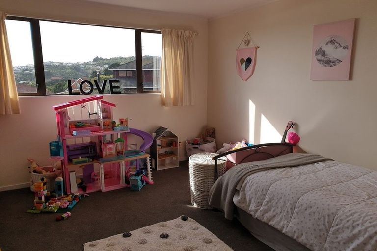 Photo of property in 14 Halladale Road, Papakowhai, Porirua, 5024