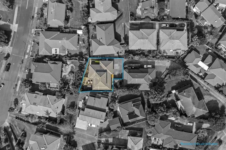 Photo of property in 1/9 Kells Place, Botany Downs, Auckland, 2010