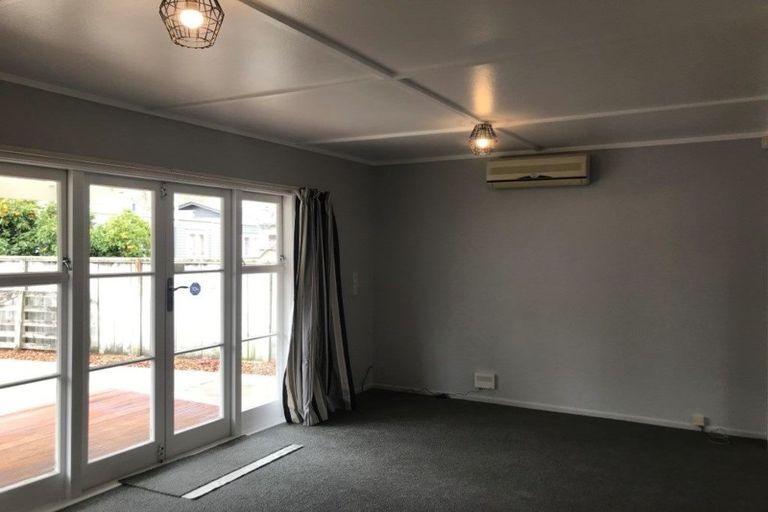 Photo of property in 16b Wilson Street, Hamilton East, Hamilton, 3216