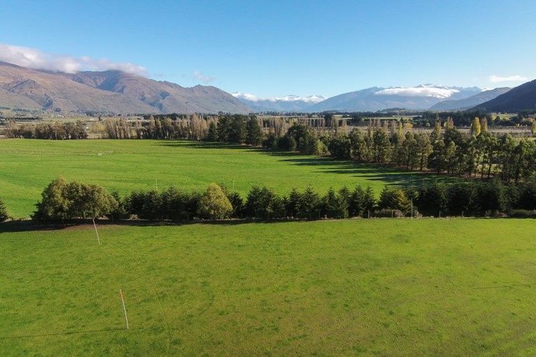 Photo of property in 279 Ballantyne Road, Wanaka, 9382