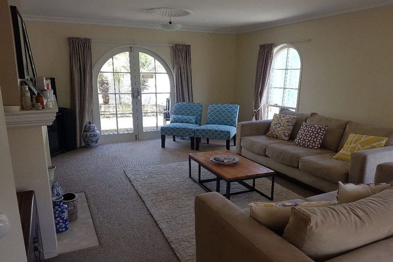 Photo of property in 8 Himalaya Drive, Half Moon Bay, Auckland, 2012