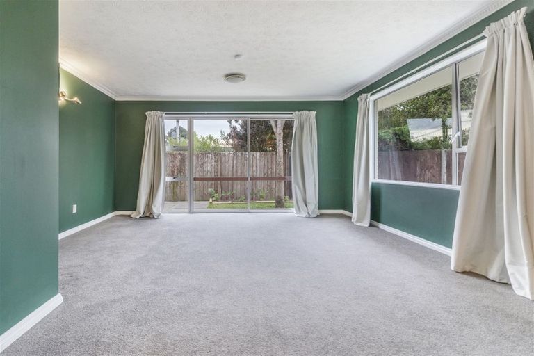 Photo of property in 2/125a Mackenzie Avenue, Woolston, Christchurch, 8023