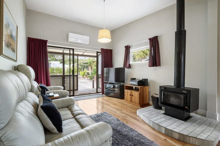Photo of property in 13b Otanerua Road, Hatfields Beach, Orewa, 0931