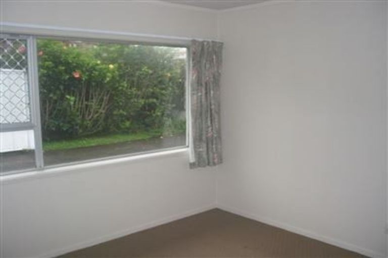 Photo of property in 1/15 Omana Road, Milford, Auckland, 0620