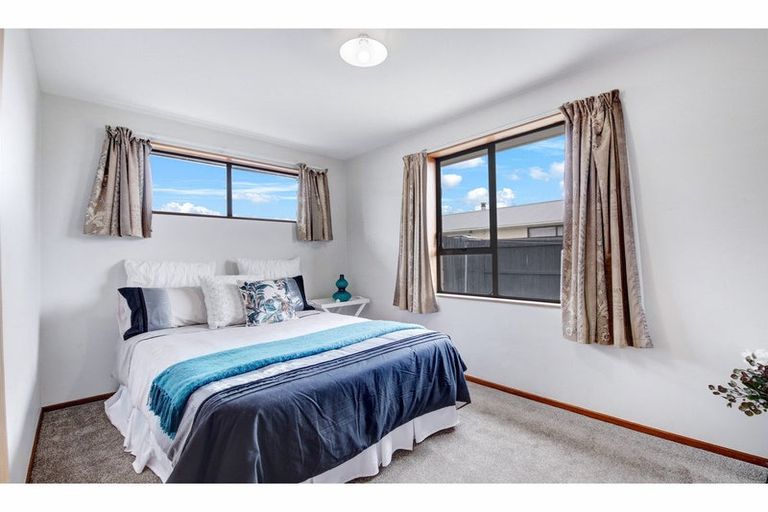 Photo of property in 2/5 Pegasus Avenue, North New Brighton, Christchurch, 8083