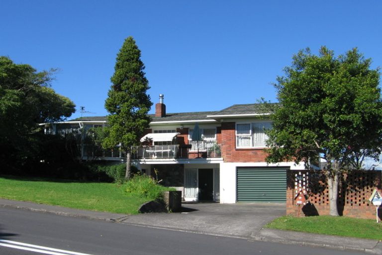 Photo of property in 153 Hutchinsons Road, Bucklands Beach, Auckland, 2014