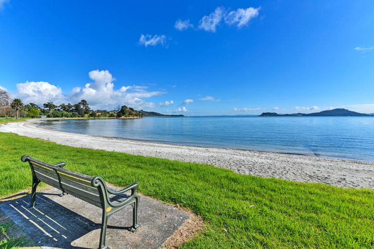 Photo of property in 1545 Clevedon Kawakawa Road, Kawakawa Bay, 2585