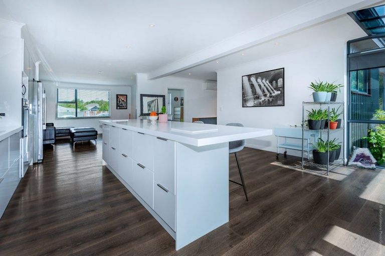 Photo of property in 150 Beach Road, North New Brighton, Christchurch, 8083