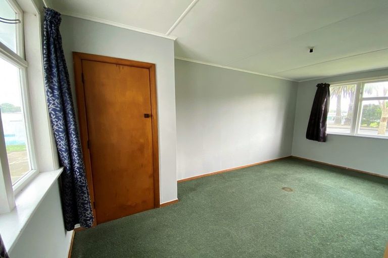 Photo of property in 2 Robertshawe Crescent, Dannevirke, 4930