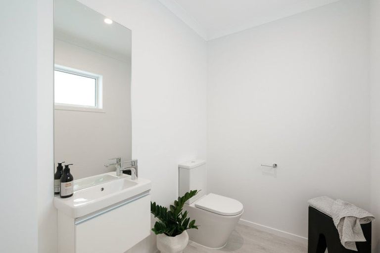 Photo of property in 1 Greenwich Street, Papamoa, 3118