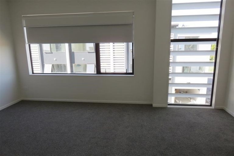 Photo of property in 3 Carder Court, Hobsonville, Auckland, 0618