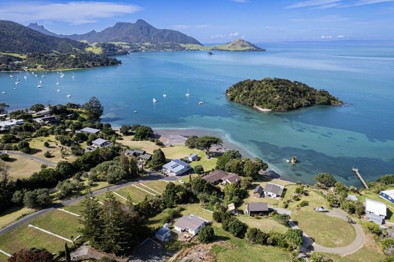 Photo of property in 2262 Whangarei Heads Road, Whangarei Heads, 0174