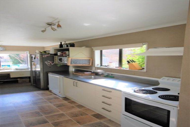 Photo of property in 3 Holland Grove, Richmond Heights, Taupo, 3330
