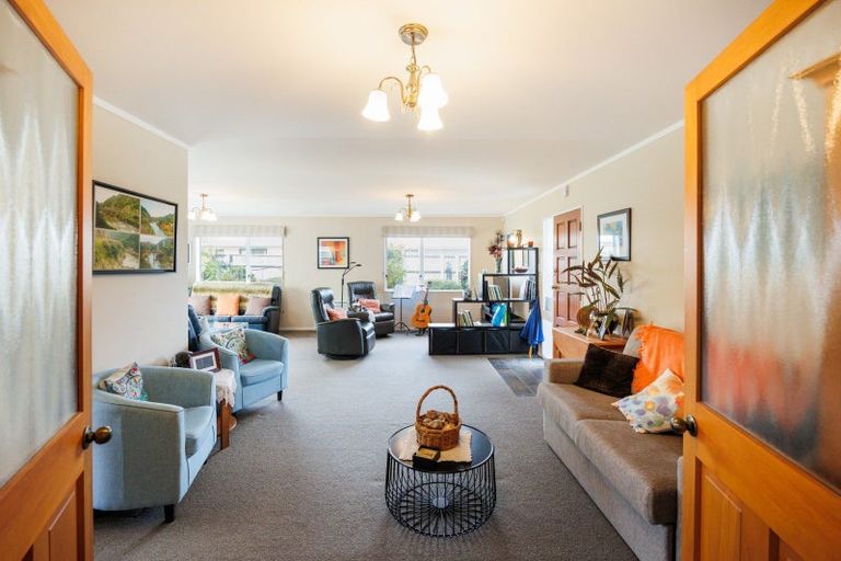 Photo of property in 27 Norfolk Crescent, Feilding, 4702