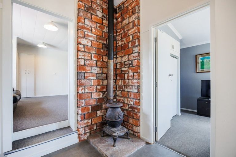 Photo of property in 35 Severn Street, Rongotea, 4476