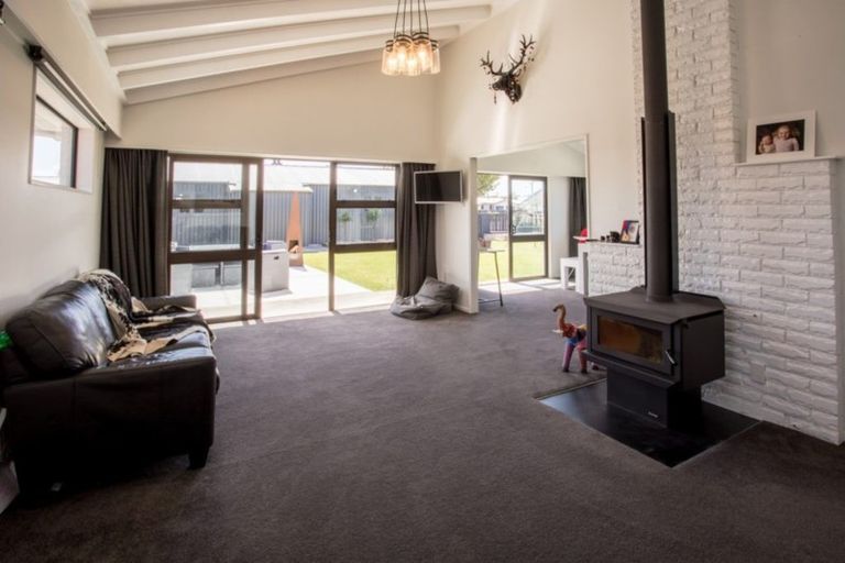 Photo of property in 32 Durham Street, Winton, 9720