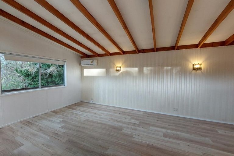 Photo of property in 22 Korotaha Terrace, Rothesay Bay, Auckland, 0630