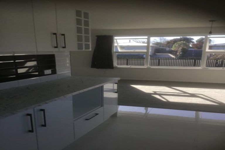 Photo of property in 54 Woolley Street, Avondale, Christchurch, 8061