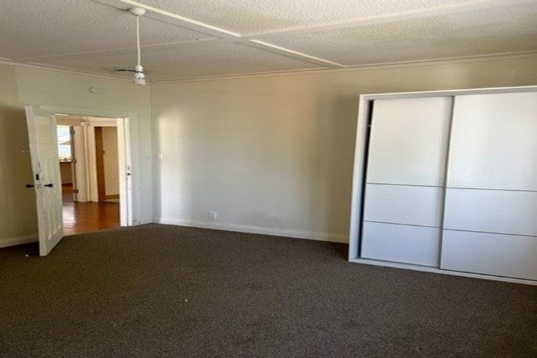 Photo of property in 192 Tasman Street, Mount Cook, Wellington, 6021