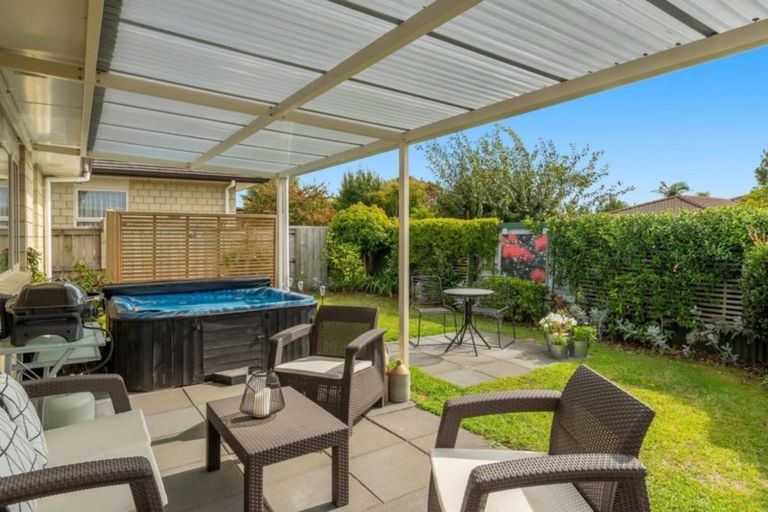Photo of property in 4 Harmens Way, Greerton, Tauranga, 3112