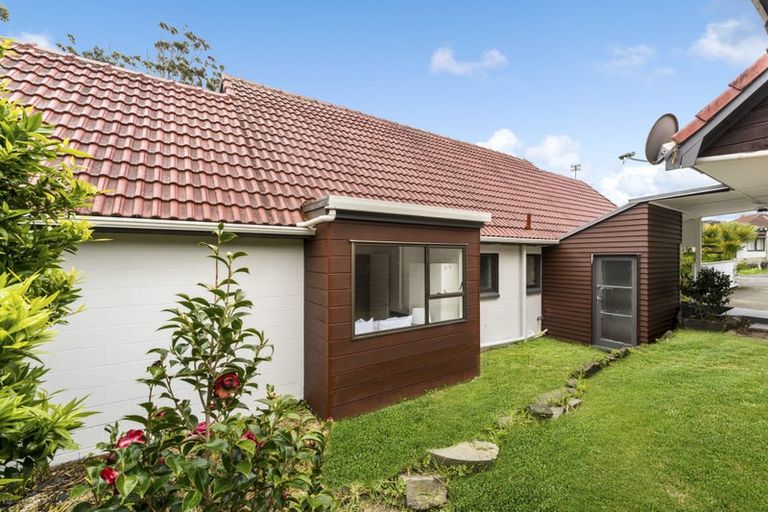 Photo of property in 40 Tudor Road, Henderson, Auckland, 0610