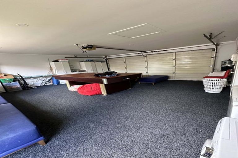 Photo of property in 3 Montilla Place, Manurewa, Auckland, 2102