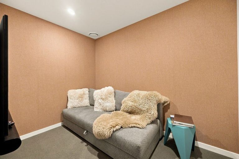 Photo of property in 120 Rob Roy Lane, Wanaka, 9305