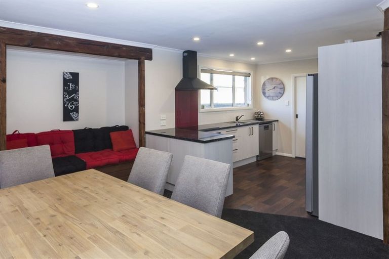 Photo of property in 16 Carbine Place, Sockburn, Christchurch, 8042