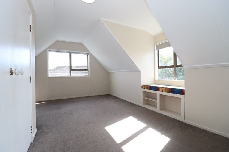 Photo of property in 1/5 Rosca Lane, Sunnyhills, Auckland, 2010
