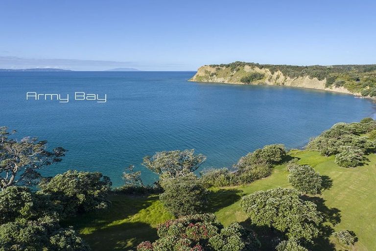 Photo of property in 12 Pacific Parade, Army Bay, Whangaparaoa, 0930