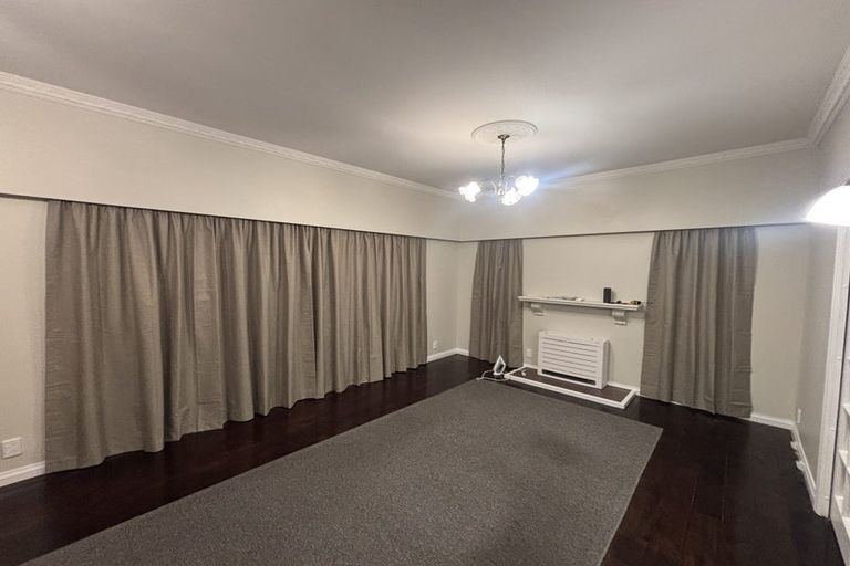 Photo of property in 44 Kings Crescent, Hutt Central, Lower Hutt, 5010