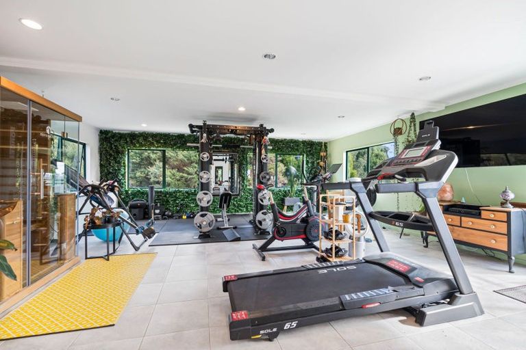 Photo of property in 1559 Pataua Road North, Pataua North, Whangarei, 0175