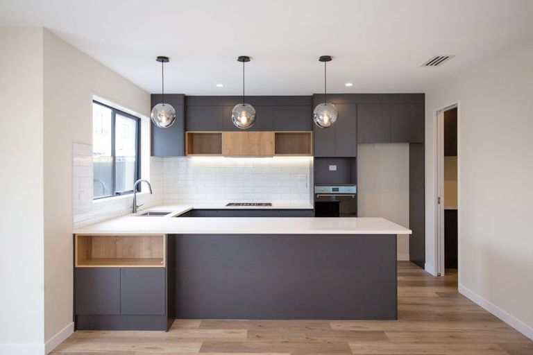 Photo of property in 5 Babos Avenue, Kumeu, 0810