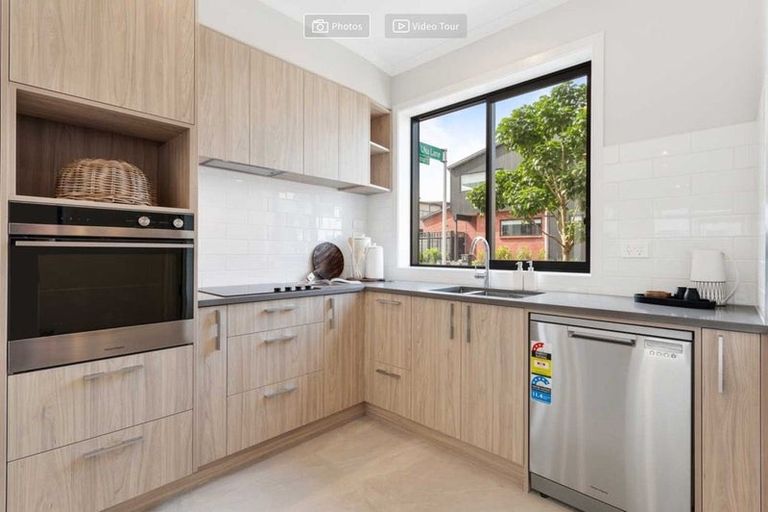 Photo of property in 60 Mapou Road, Hobsonville, Auckland, 0616