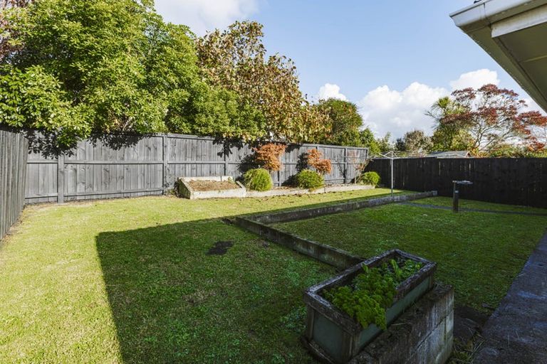Photo of property in 1/28 Park Estate Road, Rosehill, Papakura, 2113